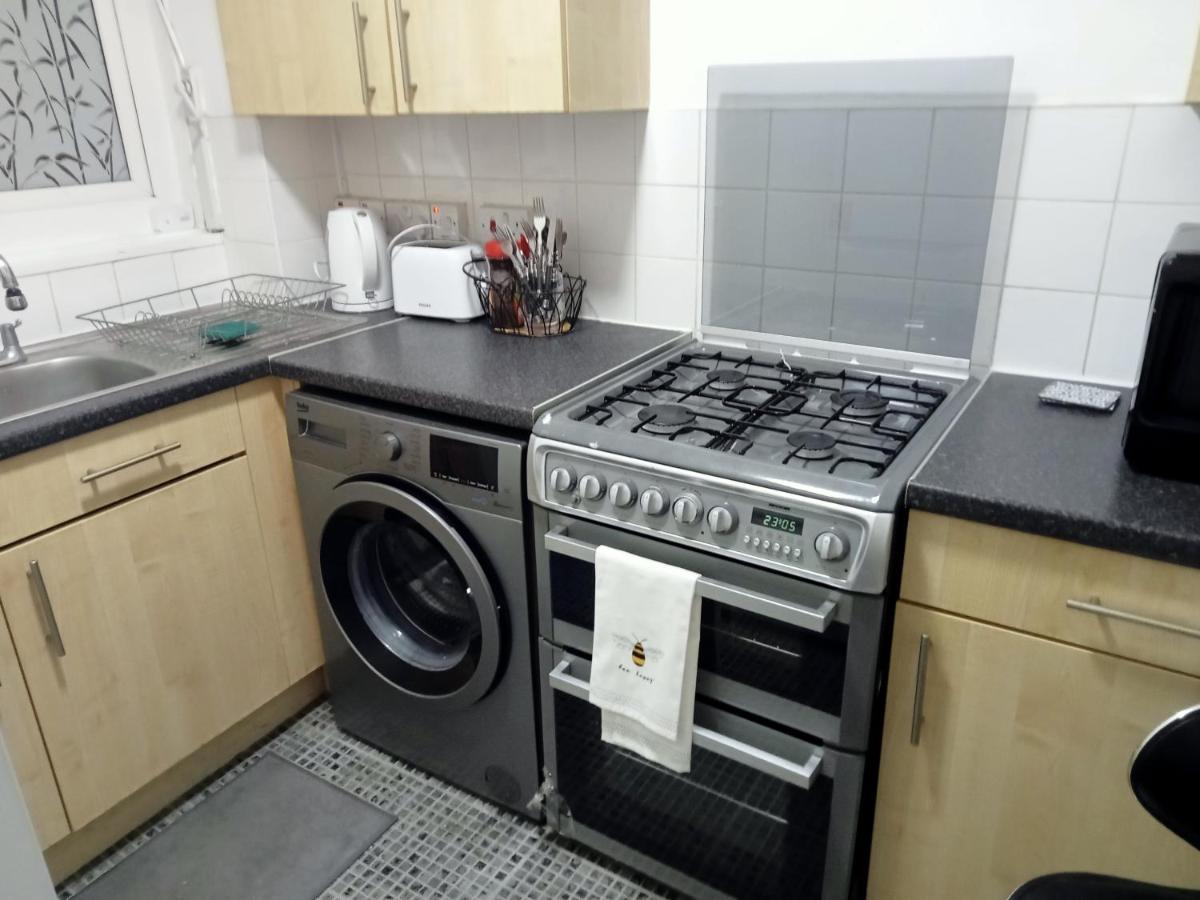 Studio Apartment In London, Bethnal Green Exteriör bild