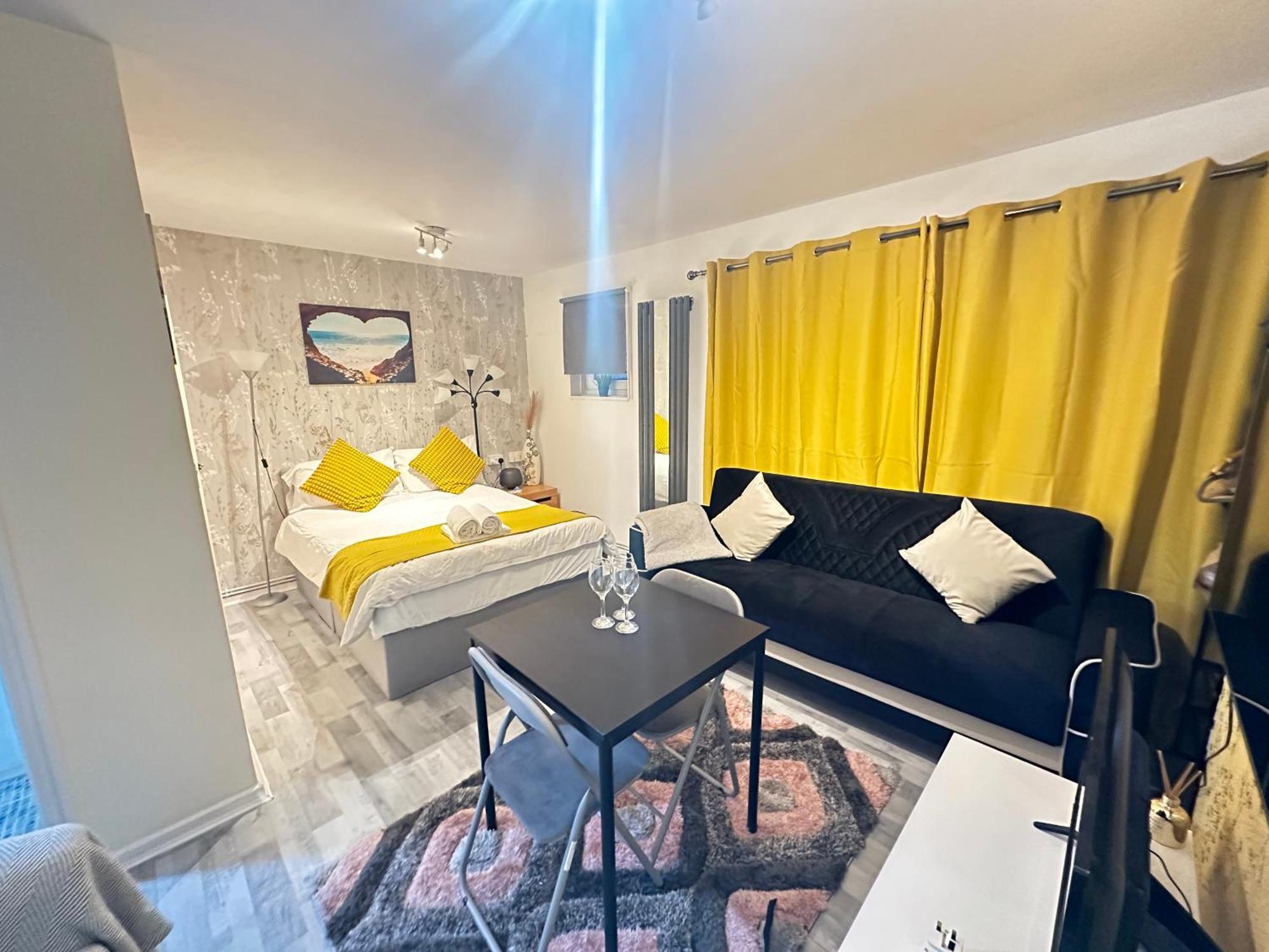 Studio Apartment In London, Bethnal Green Exteriör bild